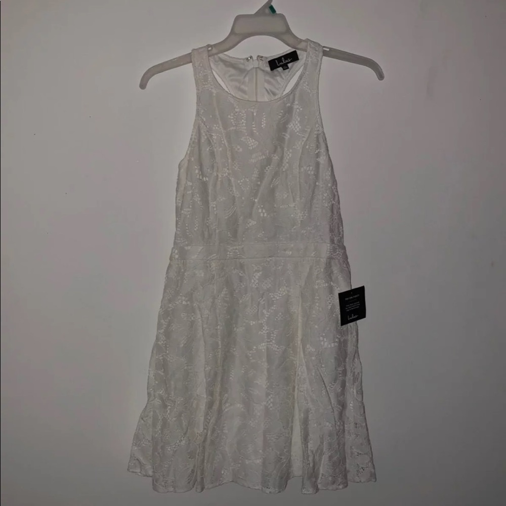 Lulu’s White Lace Dress